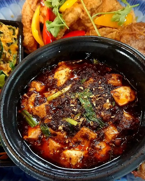 末広飯店風来坊の麻婆豆腐