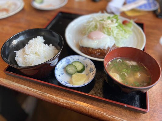 Pコックのハンバーグ定食