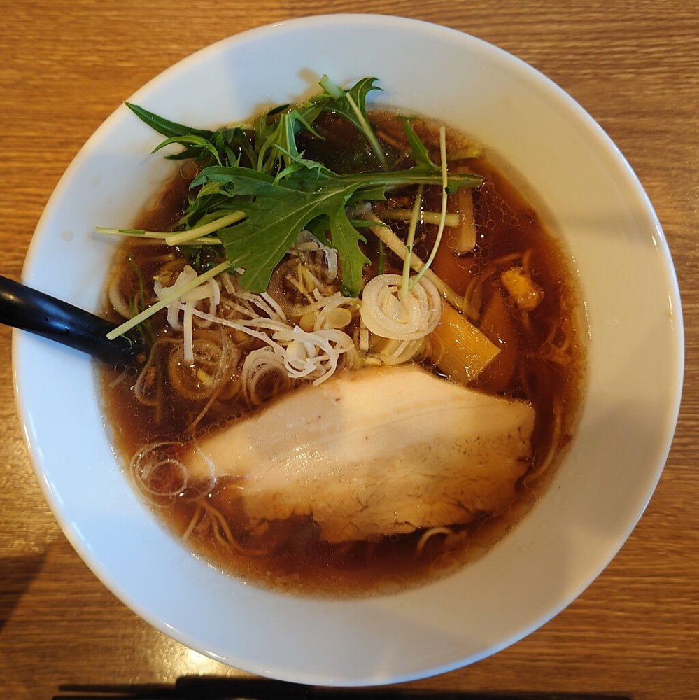 神徳の醤油らーめん