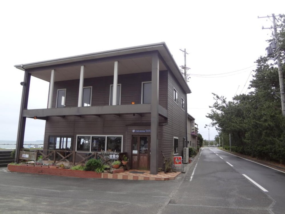 cafedining TANUMAの外観